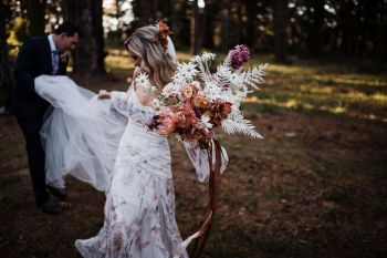 Bride and Groom having photos taken at Allview Escape Blue Mountains